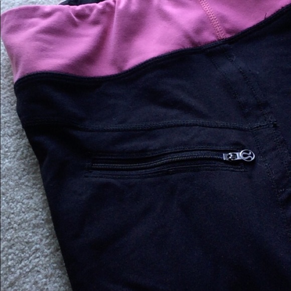 lululemon athletica Pants - LuLuLemon yoga capris